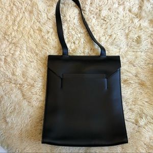 Everlane black leather purse- Rare!